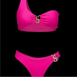 The Suntuosa Rosa by Sbovia